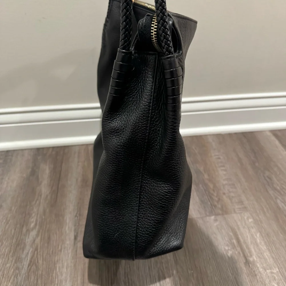 Tory Burch Taylor Logo Large Pebble Black Leather Hobo Shoulder Bag